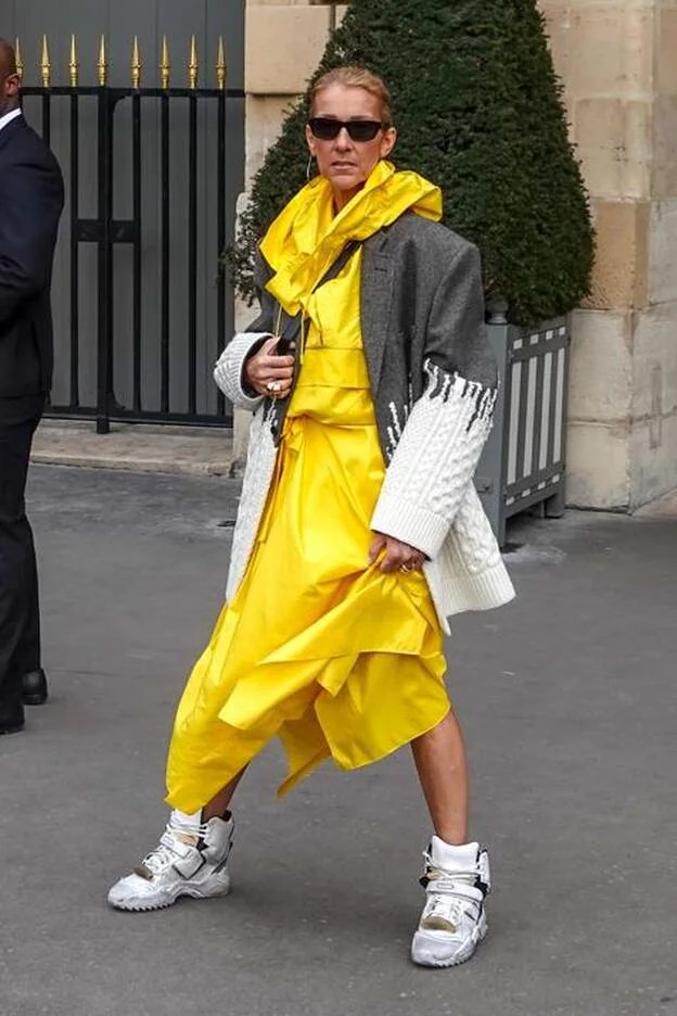 Ningún estilo se escapa al olfato de moda de Céline Dion, hasta la vanguardia.