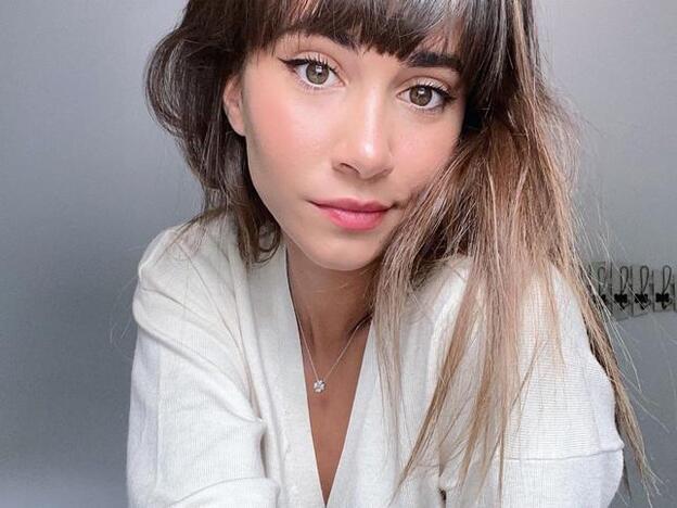 Aitana demuestra cuáles son los pantalones vaqueros de Stradivarius que hacen mejor culo