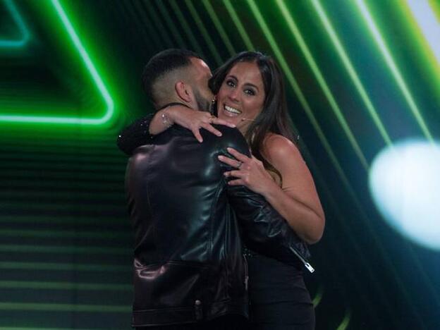 Anabel Pantoja y Omar Sánchez protagonizan el desnudo en pareja más explosivo