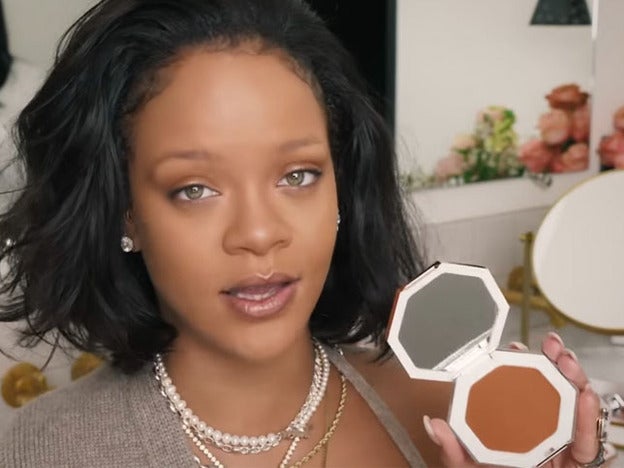 Este es el tutorial de maquillaje de Rihanna para conseguir una buena cara en segundos sin usar base