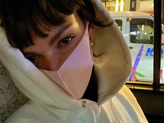 El maskie es el nuevo selfie y lo importante es la mirada: te enseñamos a cuidarla y a convertirla en el centro del rostro