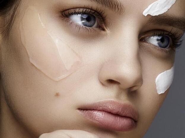 Ácido glicólico, peeling enzimático… Los nuevos exfoliantes son tu mejor arma antiedad y te enseñamos a usarlos