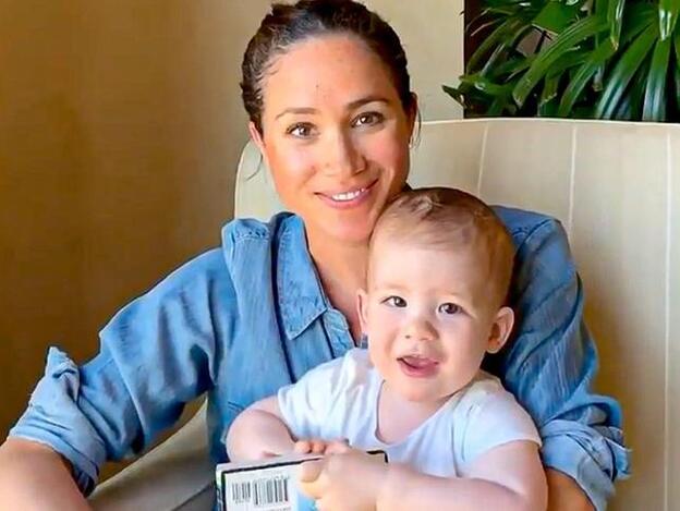 Todo lo que hemos aprendido de Archie en el vídeo de la celebración de su primer cumpleaños