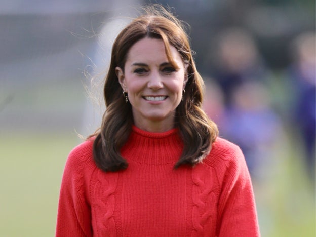 ¿Se está peinando Kate Middleton ella sola durante el confinamiento? Su último peinado parece confirmar que sí