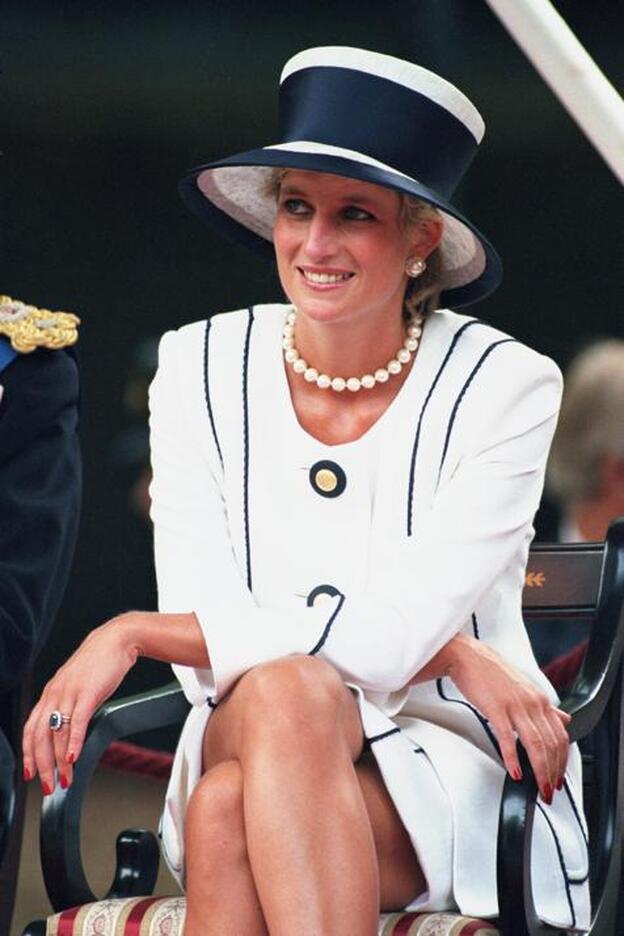 Este es el paso a paso de los maquillajes más icónicos de Lady Di, de la mano de la que fue su maquilladora