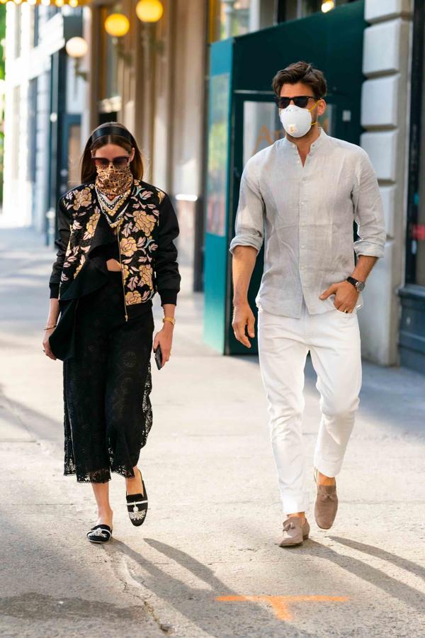 Los mejores looks de Olivia Palermo con mascarilla