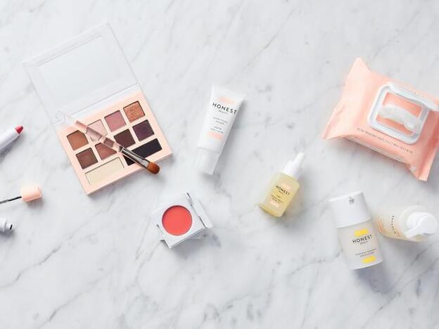 Limpieza extrema, botes de crema a prueba de gérmenes y adiós a los probadores de barras de labios: así va a ser la belleza tras el confinamiento