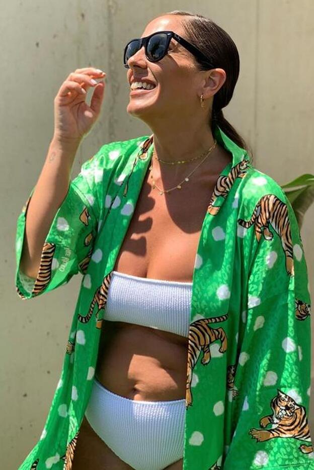 Anabel Pantoja combina así de bien un bikini blanco perfecto para chicas curvy