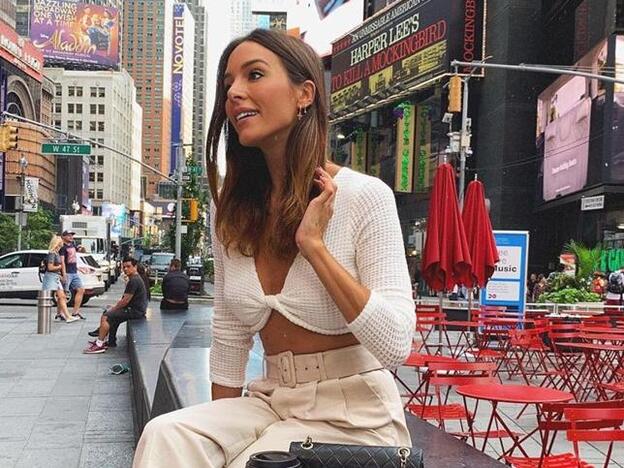 Rocío Osorno o cómo hacer de este vestido de Zara el look de invitada perfecto