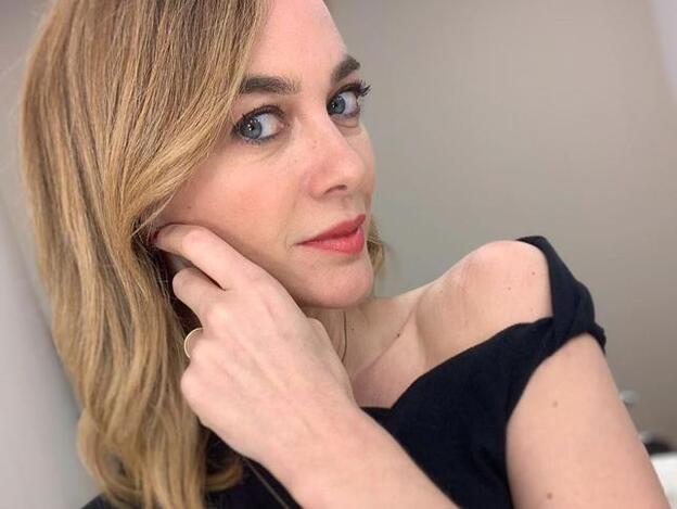 Marta Hazas se ha hecho con los pantalones vaqueros de Bershka que mejor sientan