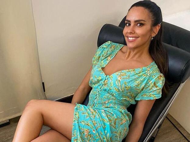 Cristina Pedroche tiene los pantalones vaqueros de Zara súper rebajados más cómodos del verano