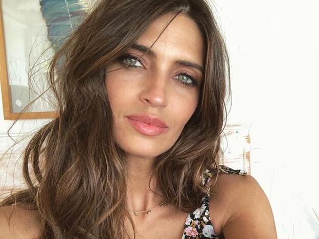 Sara Carbonero se ha hecho la manicura más elegante y con la que siempre se acierta