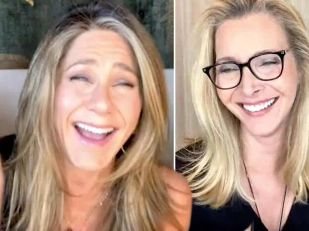 Jennifer Aniston y Lisa Kudrow durante la videollamada.