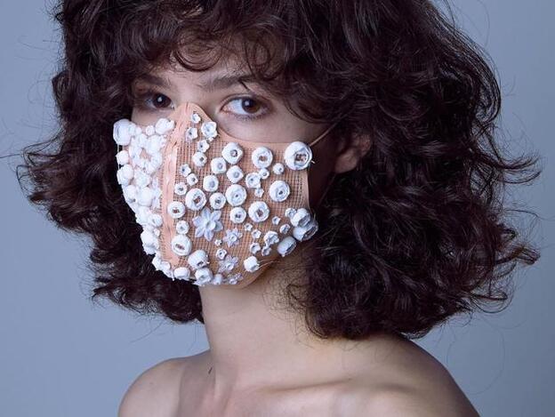 De la polémica al arte: 3000 dólares por diseñar la mascarilla más original