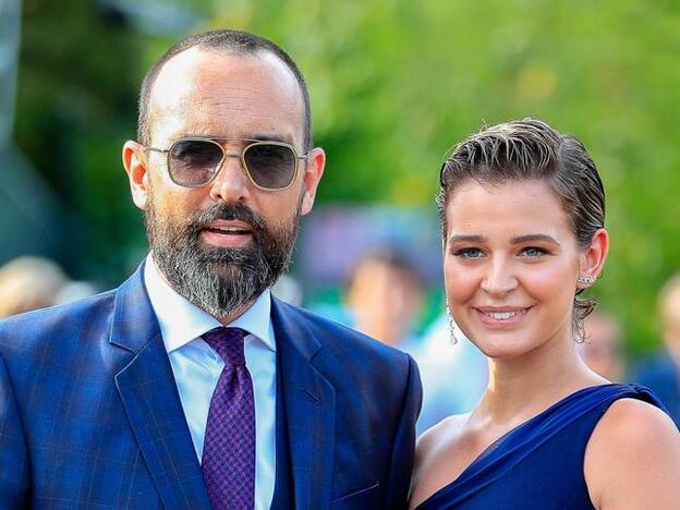 El vídeo más surrealista de Laura Escanes y Risto Mejide