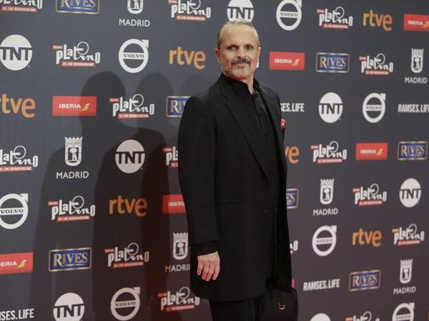 El patinazo de Miguel Bosé en su última crítica al Gobierno en Twitter