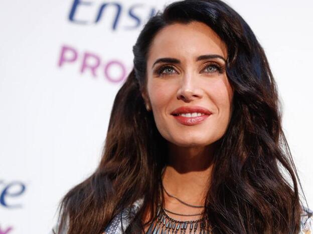 Pilar Rubio posa en bikini con su tripa de embarazada a punto de dar a luz