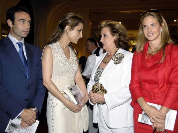 Genoveva Casanova niega haber tenido un 'affaire' con Enrique Ponce