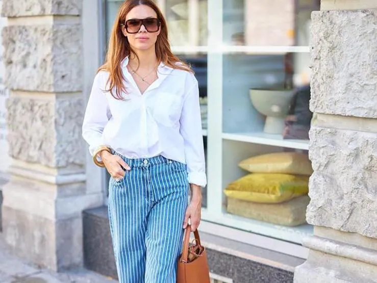 Las blusas blancas perfectas para cualquier estilo que todavía puedes comprar rebajadas en Mango por menos de 20 euros | Mujer Hoy