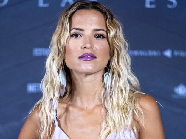 El vestido de Zara con el que Ana Fernández ha posado (y triunfado) en uno de los primeros photocall post cuarentena