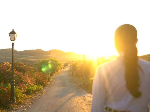 Los detalles clave del nuevo videoclip de Isabel Pantoja: de las fotos de la cárcel al protagonismo de Paquirri