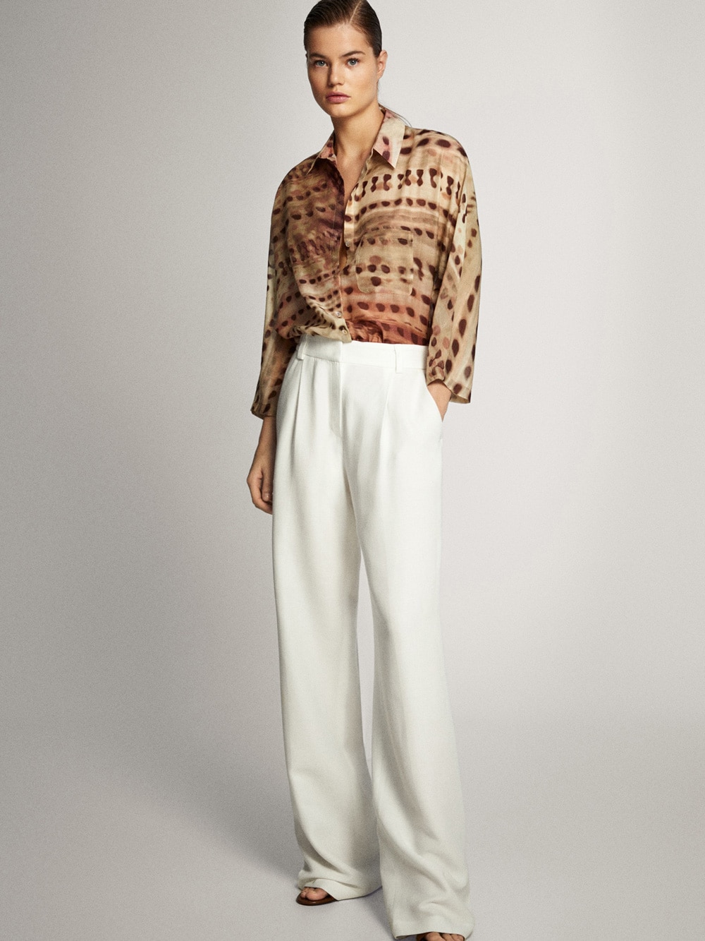 Fotos: Las blusas y más elegantes y favorecedoras en las rebajas de Massimo Dutti a mitad de precio Mujer