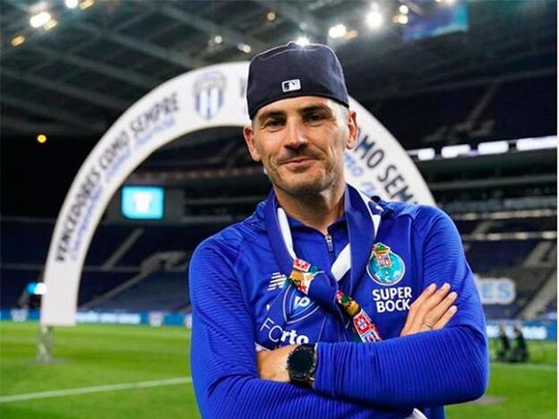 La emotiva despedida de Iker Casillas de sus compañeros del Oporto