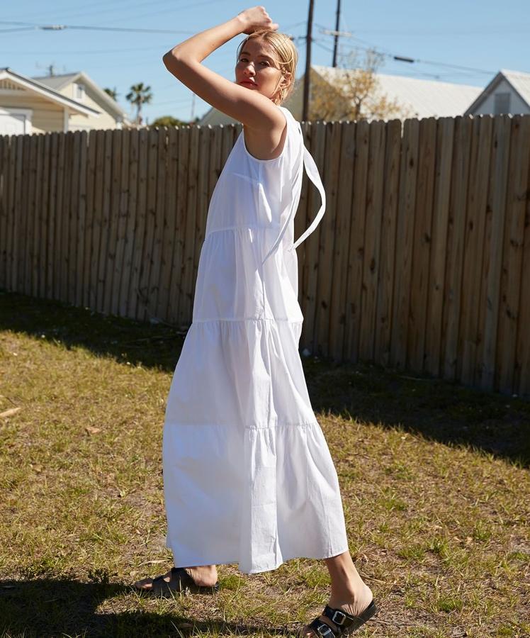 Del vestido blanco a la camiseta sin mangas: los imprescindibles del verano están en Primark mucho más baratos