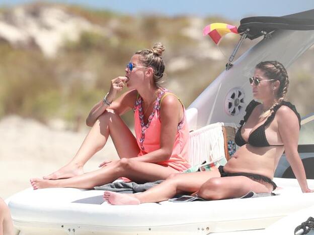 El alegato de Elena Tablada sobre su cuerpo tras el parto: "Admiro cada centímetro de más, cada kilo que me sobra"