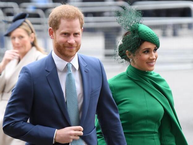 A los royal también les pasa: Harry dejó de lado a muchos de sus amigos por criticar a Meghan Markle