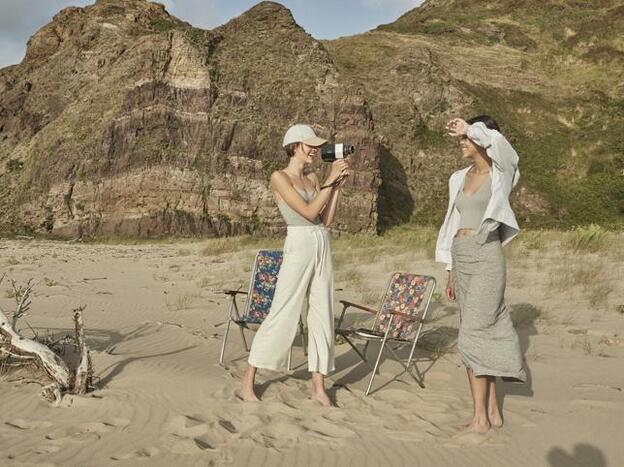 Amigas boomerang: por qué tu amiga desaparece cuando tiene novio (y por qué vuelve cuando le deja)