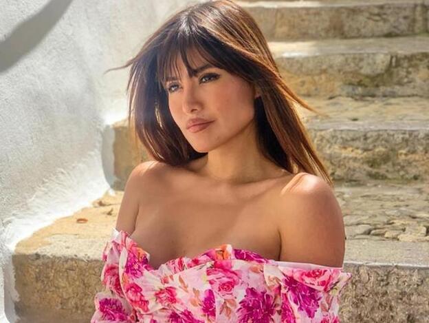 El susto de Miriam Saavedra: le dicen en directo que ha fallecido su padre