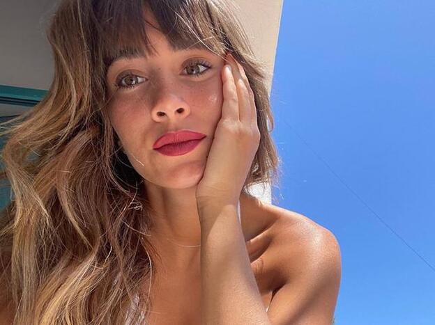 Aitana sorprende con un arriesgado cambio de look: Se tiñe el pelo de dos colores y revoluciona las redes
