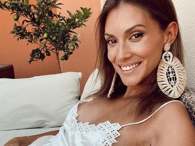 Cuatro looks de invitada rebajados de la colección de Vicky Martín Berrocal con los que ha triunfado Bridalada