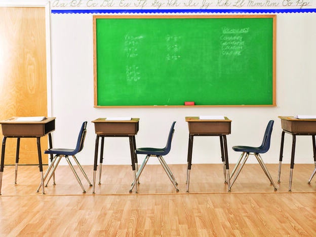 Medidas de seguridad, distancia, horarios alternos...Todas las claves de la vuelta al cole más incierta (y cómo lo están haciendo en otros países)