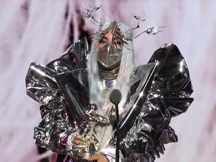 Las locas mascarillas de Lady Gaga, las auténticas protagonistas de los MTV VMA's 2020