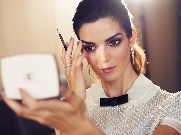 Los maquillajes de famosas inspirados en décadas pasadas que vas a querer copiar