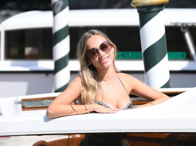Ester Expósito tiene el look de día más sexy del Festival de Venecia (y no ha hecho más que empezar)