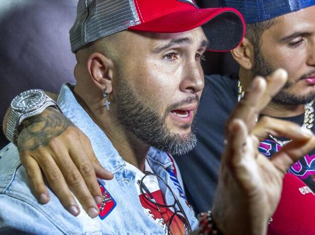 Acusan a Kiko Rivera de usar una página de música pirata y su madre, Isabel Pantoja, le defiende