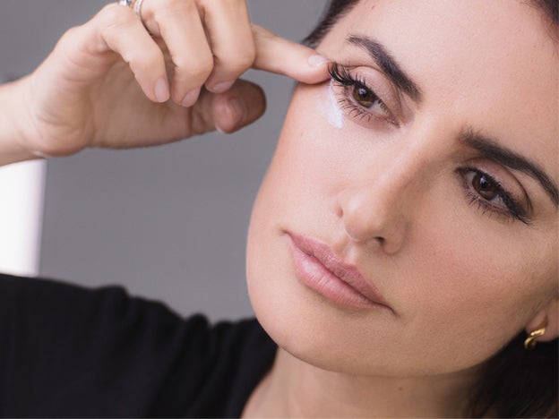 Sabemos cuál es el secreto de la mirada rejuvenecida de Penélope Cruz