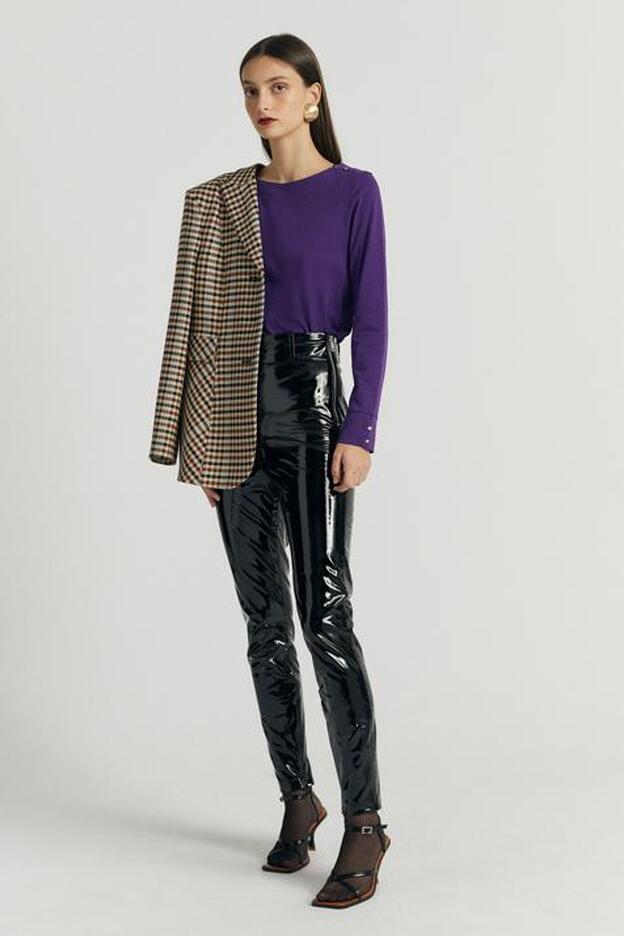 Hemos encontrado el clon de pasarela más favorecedor y estiloso de la temporada