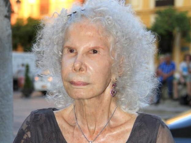 El motivo por el que la duquesa de Alba dejó de hablar a Concha Velasco