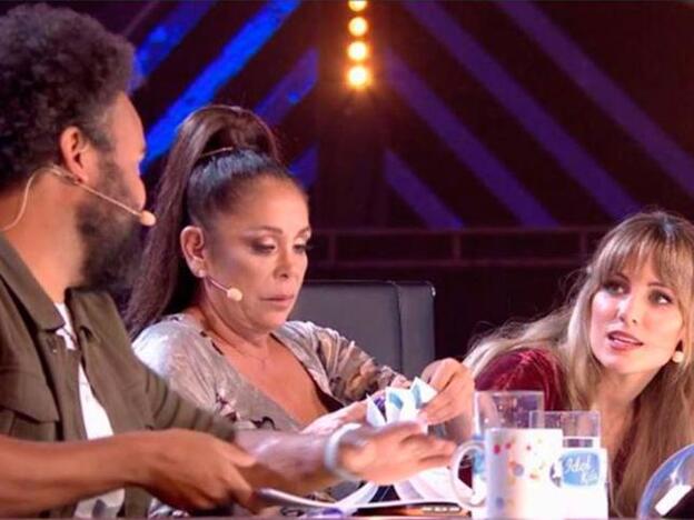 ¿Y si Isabel Pantoja y Edurne no se llevan tan bien? El detalle en 'Idol Kids' que lo pone en evidencia