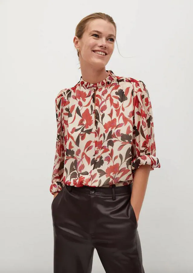 Alas Saca la aseguranza oleada Fotos: Las nuevas colecciones de Mango, Zara y H&M vienen con las blusas  estampadas más bonitas de la temporada | Mujer Hoy