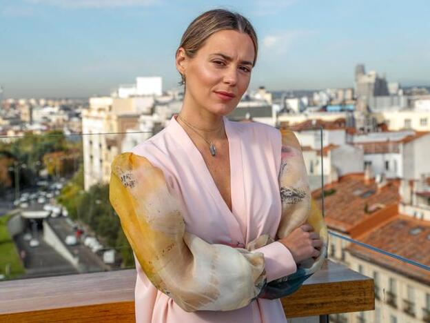 Claudia Osborne se derrumba en directo al volver a escuchar la voz de su madre, Sandra Domecq