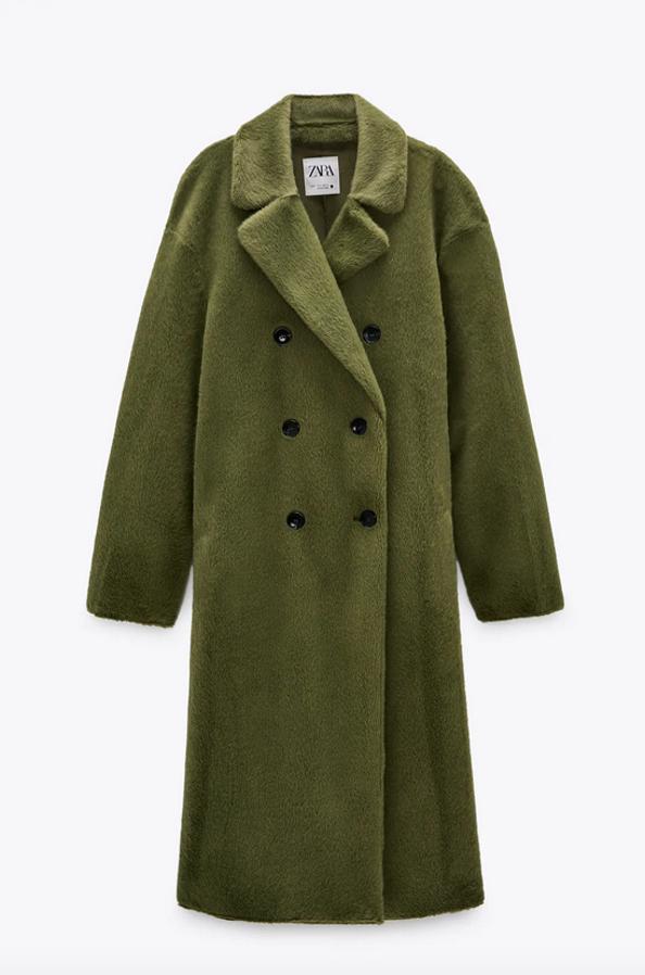 Ponle color al otoño con estos abrigos que van a ser la tendencia de la temporada