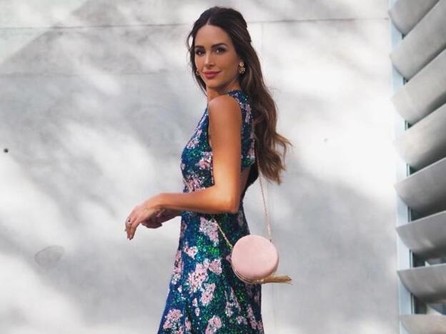 El impresionante vestido de invitada de edición limitada de Zara con el que serás la envidia de cualquier evento