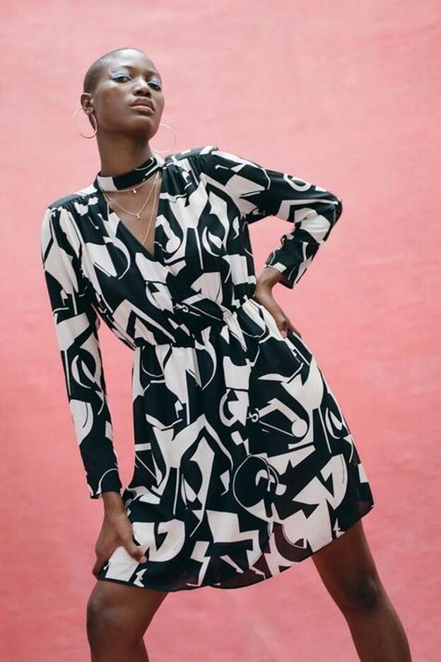 Vestido, falda o blusa: Primark tiene tres versiones con el mismo estampado por menos de 20 euros (y no sabemos cuál nos gusta más)