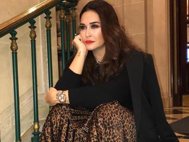 Maquillaje rejuvenecedor a los 40 (y a los 50): Vicky Martín Berrocal tiene el labial rojo para conseguirlo