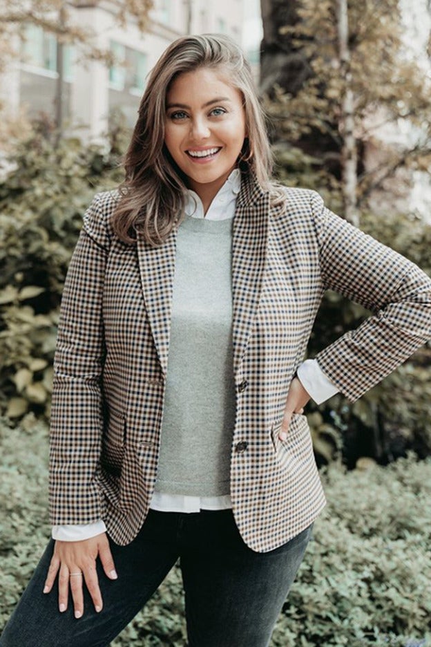 Alerta inversión: tenemos la americana talla grande que tienes que tener en el armario sí o sí